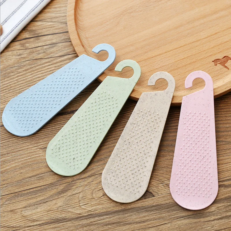 

2018 New Fashion Creative Mini Antibacterial Cutting Board Grinding Ginger Garlic Hanging Empty Panels Practical Tool