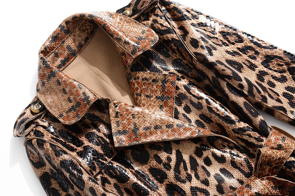 Qian Han Zi Женская Повседневная леопардовая тренчкот оверсайз винтажная выстиранная верхняя одежда из лакированной кожи со змеиным принтом тонкая одежда с поясом