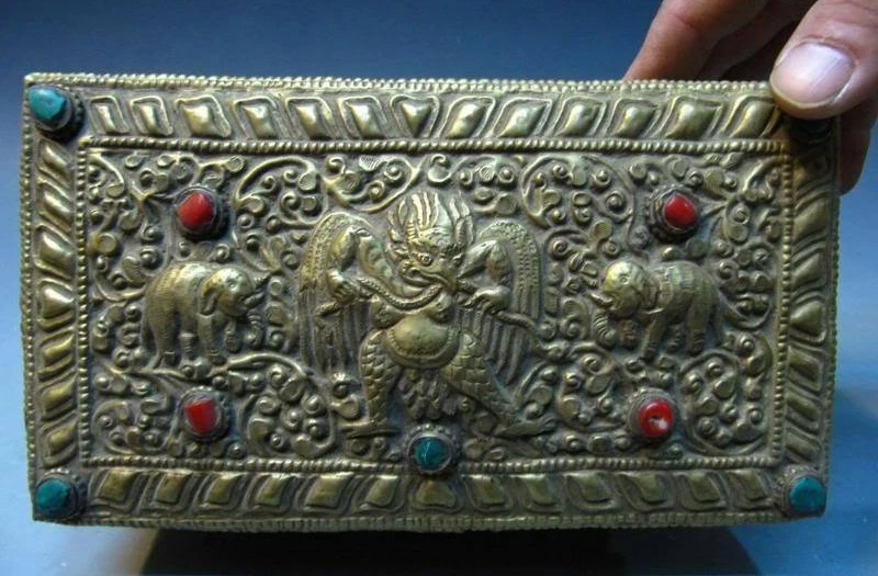  Tibet Folk Bronze Cuivre Travail Manuel fait Garuda Oiseau Dragon Bijoux Boîte