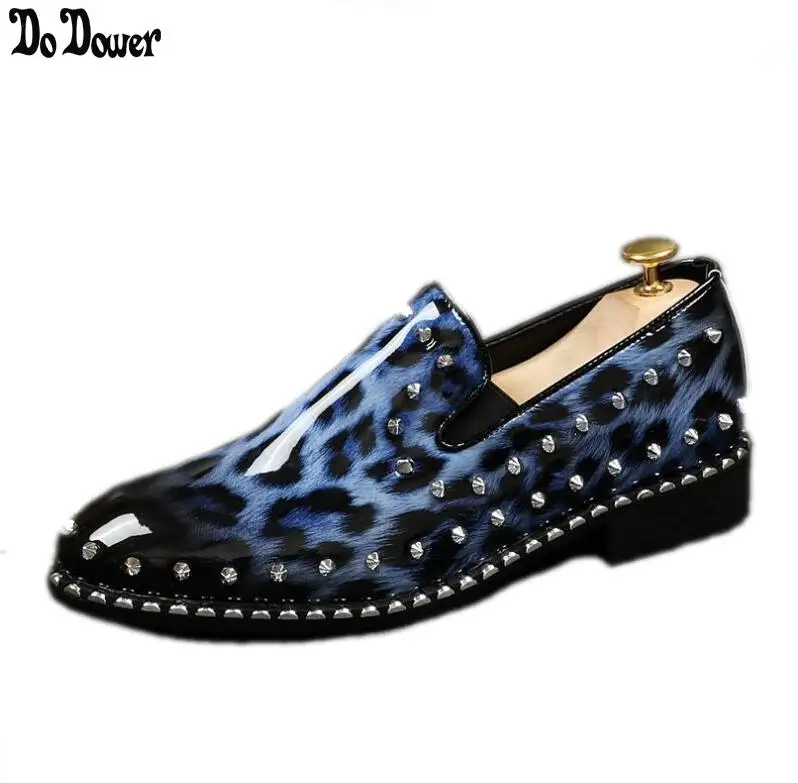 

Italy Style Fashion Men's blue red rivet Genuine Leather Loafers Mens Casual Dress Flats Shoes Man Rivet Wedding Party Shoes
