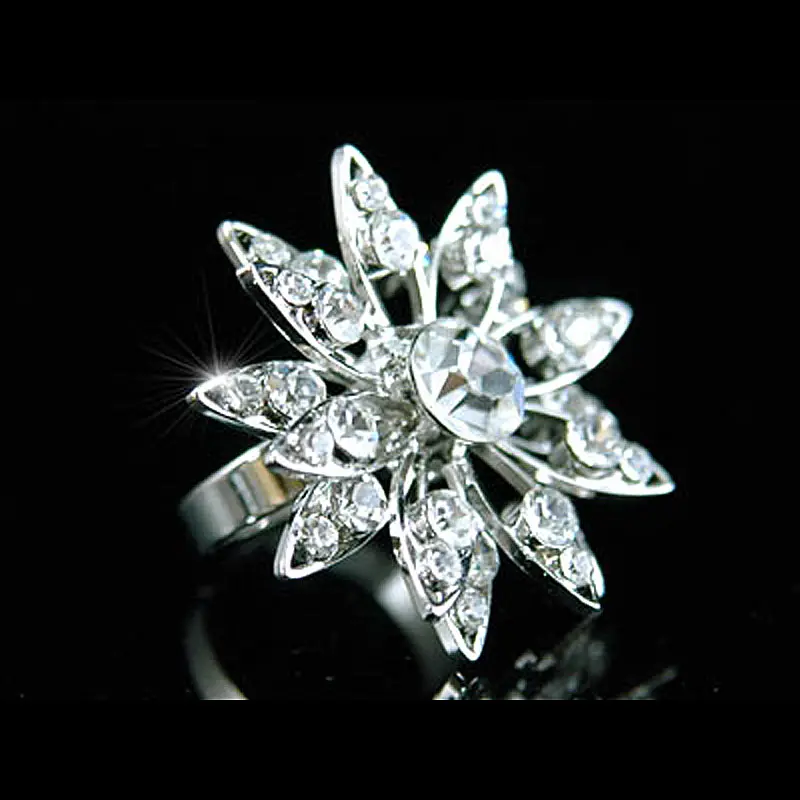 

Peacock Star Drag Queen Flower Ring use Austrian Crystal - CSR040
