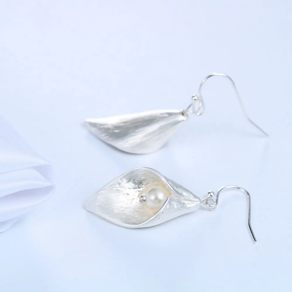 Long Petunia Lily Flower Drop Earrings For Women Girls Jewelry Earring Female Models Wedding Bridal Bridemaid Gifts Accessaries