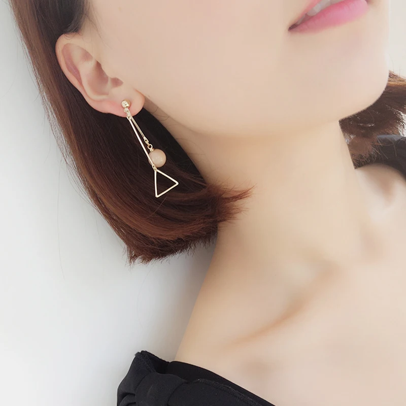 

SUKI Oorbellen Lady Boho Colorful Pendant Earring From Beaded Hollow Triangle Stick Charm Stud Earrings Aretes Mujer Jewelry