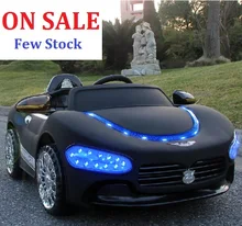 리모콘과 파란색 헤드 라이트가 장착 된 인기있는 마세라티 어린이 전기 자동차