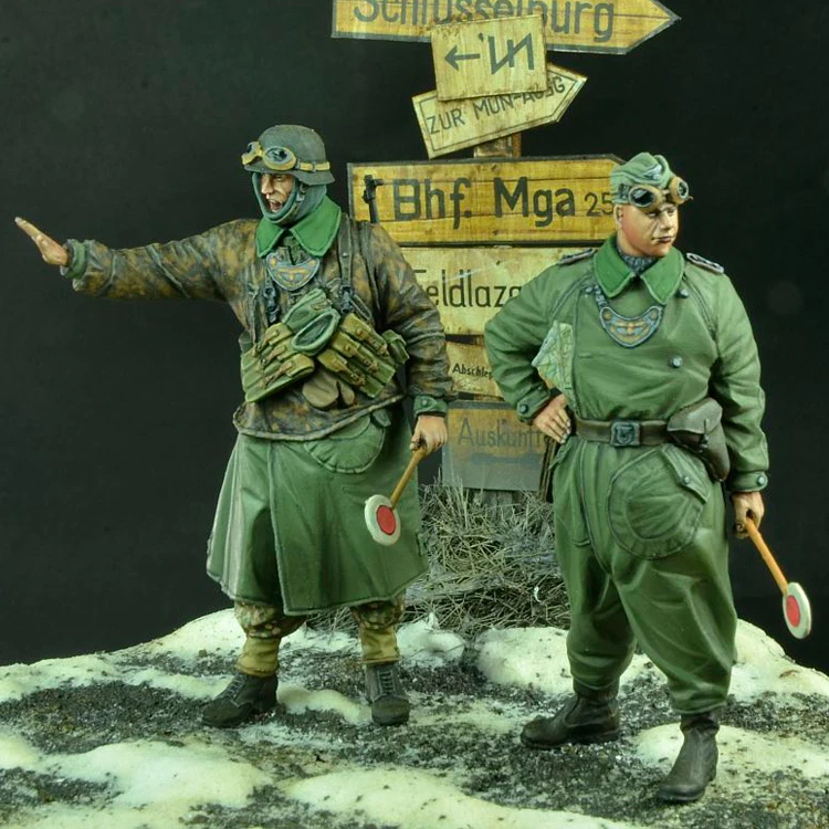 Crazy King1/35 Смола рисунок Солдат модель содлат Второй Мировой войны двойная комбинация GK белая рука 219