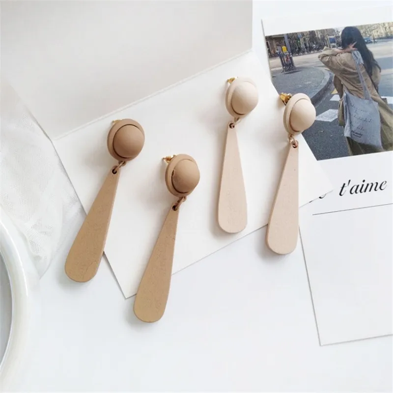 

New fashion personality, versatile, elegant, lady, geometric shape, earrings, trend, beautiful, Japan, Korea, earless ear clip