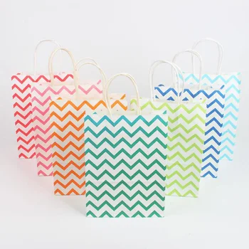 

24pcs Hot Wedding Favors Gift for Guests Wave Striped Kraft Paper Bags with Handles Birthday Party Christmas Halloween Gift Bags