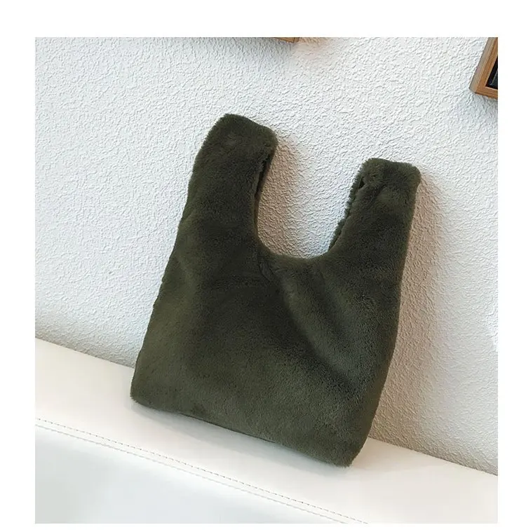 9512590297_1884744233