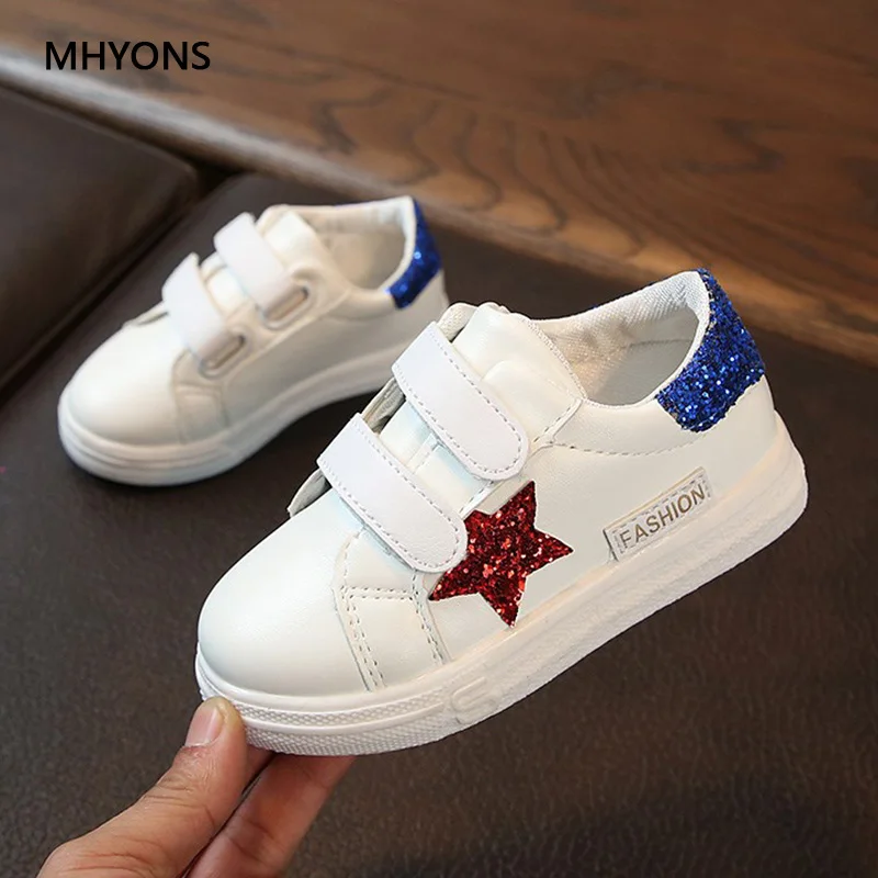 MHYONS الأطفال أحذية الفتيات الفتيان أحذية رياضية التزلج لينة أسفل الاطفال حذاء طفل عارضة شقة أحذية رياضية حذاء أبيض حجم 21-30