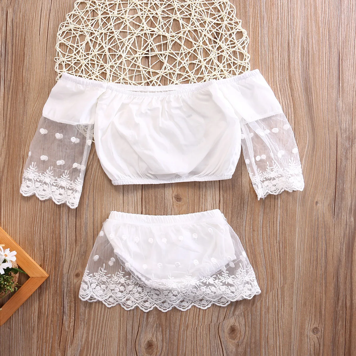 Cute Baby Girls Off Shoulder Lace Tops Shorts 2Pcs Outfits Clothes Set Long Sleeve White Summer Party Outfits Set Clothing 0-24M Cute Baby Girls Off Shoulder Lace Tops Shorts 2Pcs Outfits Clothes Set Long Sleeve White Summer Party Outfits Set Clothing 0-24M