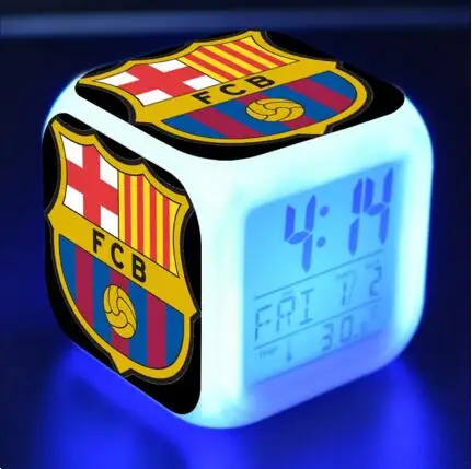 Comprar LED de alarma de reloj de fútbol fútbol FC Barcelona Equipo 7 color Flash Digital clockreloj despertador de Navidad juguetes reloj