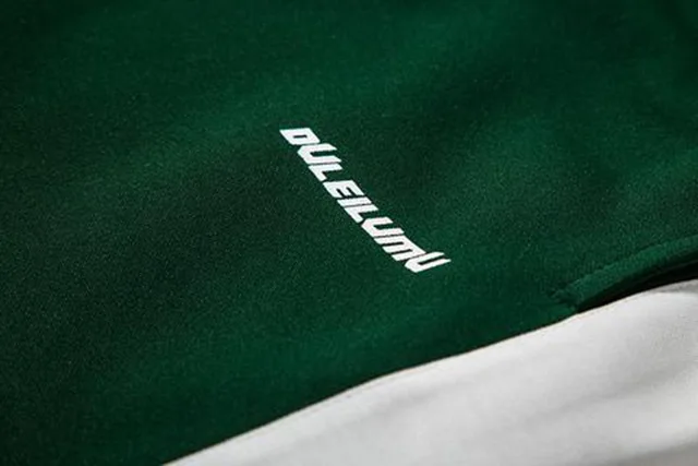 9499777877_1053924429-w356