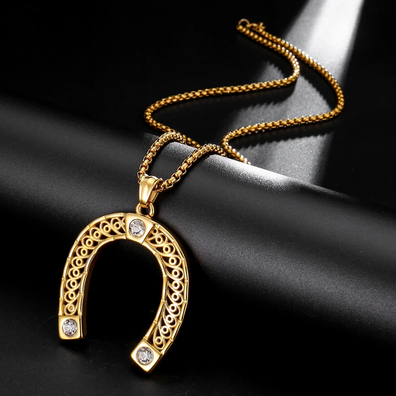 

HIP Hop Stainless Steel Bling Iced Out Horseshoe Shape Necklaces & Pendants Gold Color For Men Jewelry Dropshipping