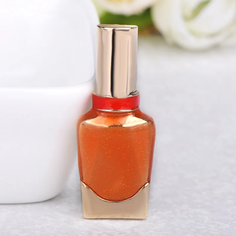 Blucome Creative Nail Polish Shape Brooch Gold Color Fashion Jewelry Pin Women Girl Backpack Clothing Coat Scarf Accessories Hot