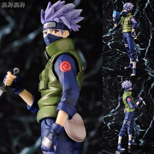 

NARUTO Shippuden: Kakashi Hatake Ver.1 1/8 Complete Figure
