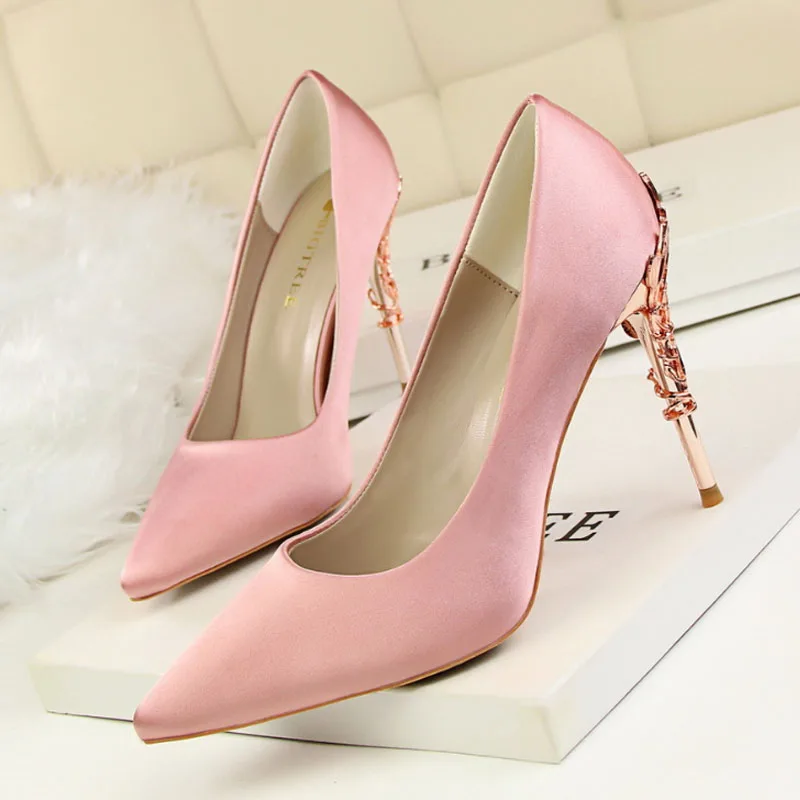 VTOTA Elegant Silk Women Pumps High Heels Rhinestone Flower Wedding Shoes Super Heel Brand Design Pointed Toe High Heels Shoes