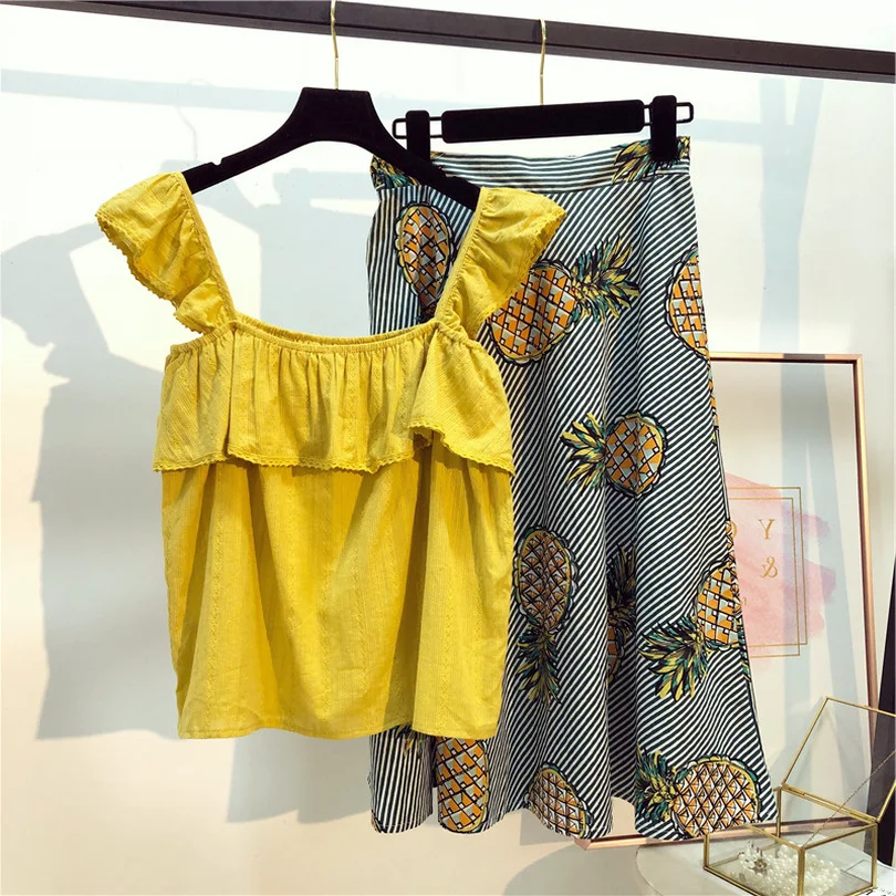 

Summer Printting Skirts Two Piece Sets Women Ruffles Elatsic Crop Tops and Pineapple Print Skirts Sets Beach Holiday Suits