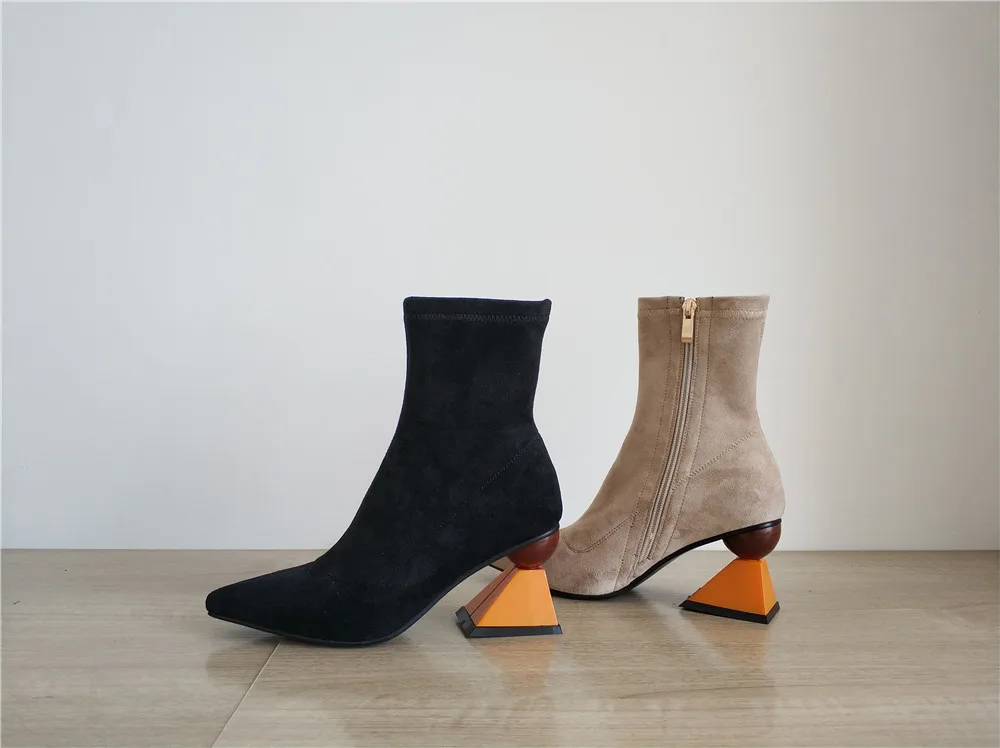 Уникальные эластичные ботильоны с треугольным каблуком; модная женская обувь с острым носком; женская обувь высокого качества; Цвет абрикосовый, черный; MMS04 muyisxi