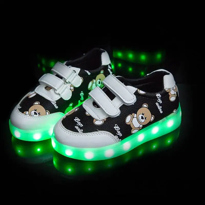 Модные детские светящиеся кроссовки для девочек зарядка через usb корзины светодиодов Дети обувь с подсветкой Повседневное мальчиков