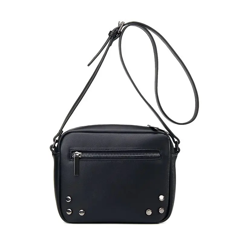 

LOEIL Bag summer new women's bag Japan and South Korea fashion leather rivet ladies shoulder Messenger bag small square bag