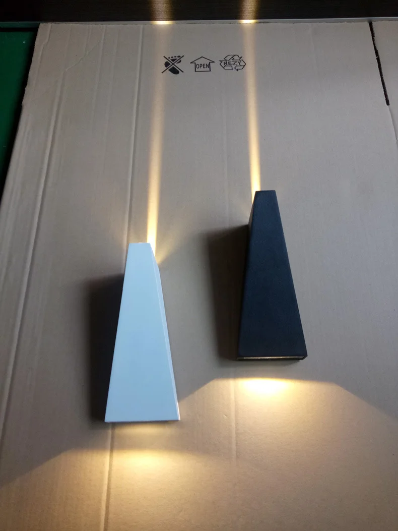 4695088502_1050580741