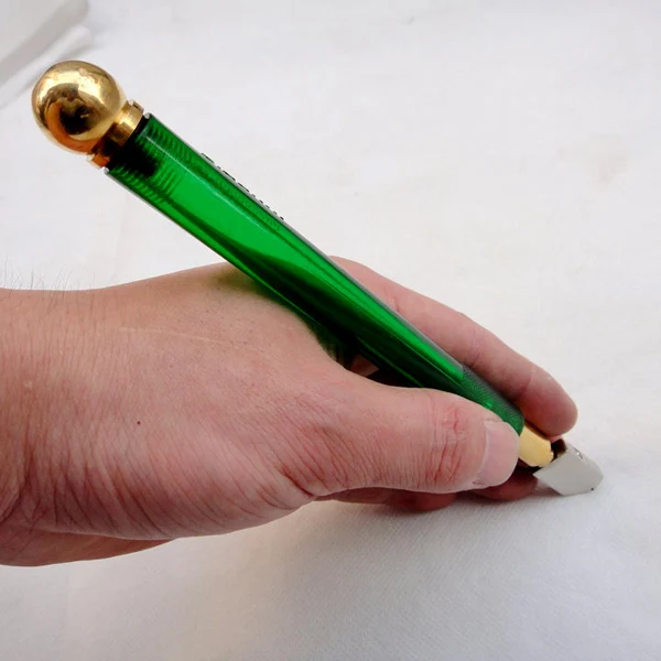 New 2-19mm Diamond glass cutter Tipped Glass Cutter Plastic Handle Oil Feed Cutting Tools  W0551 3