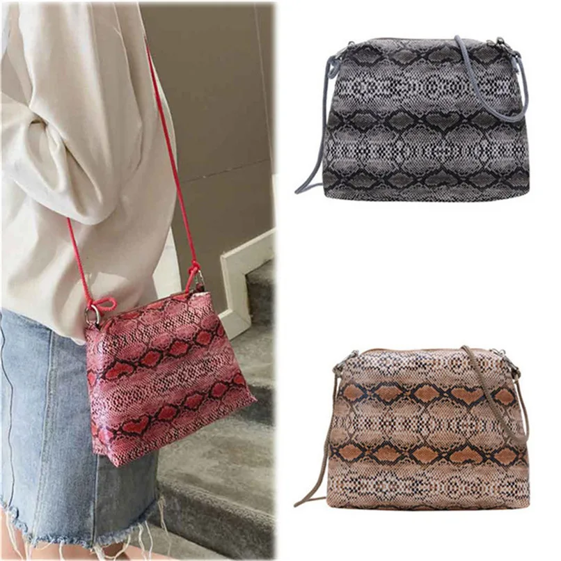 

One-shoulder handbag women's fashion new trend snake pattern diagonal bag multi-function shoulder bag easy to carry A1