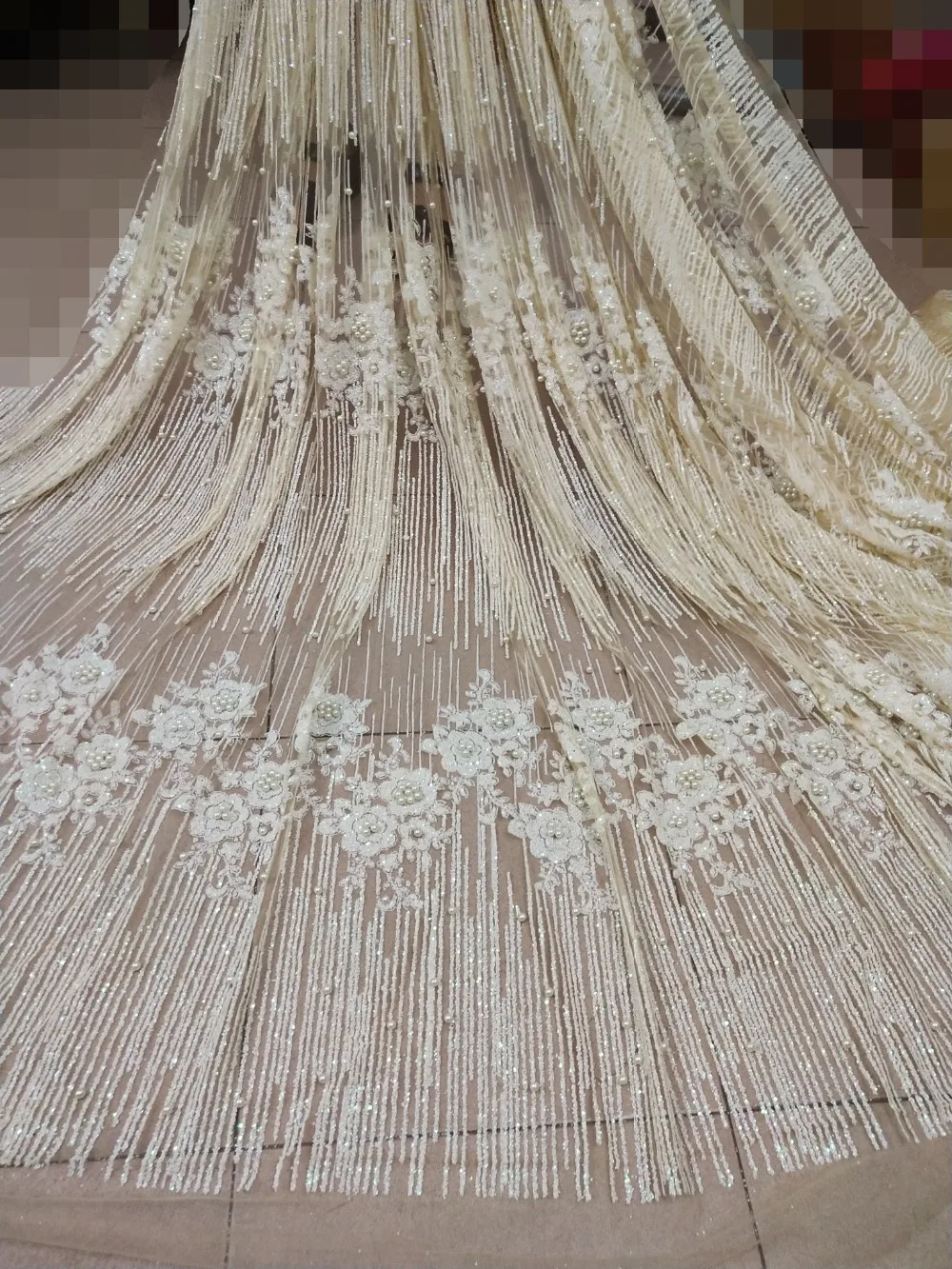 

Beautiful shinning glued glitter African French net tulle lace fabric with beaded for party in cream white color