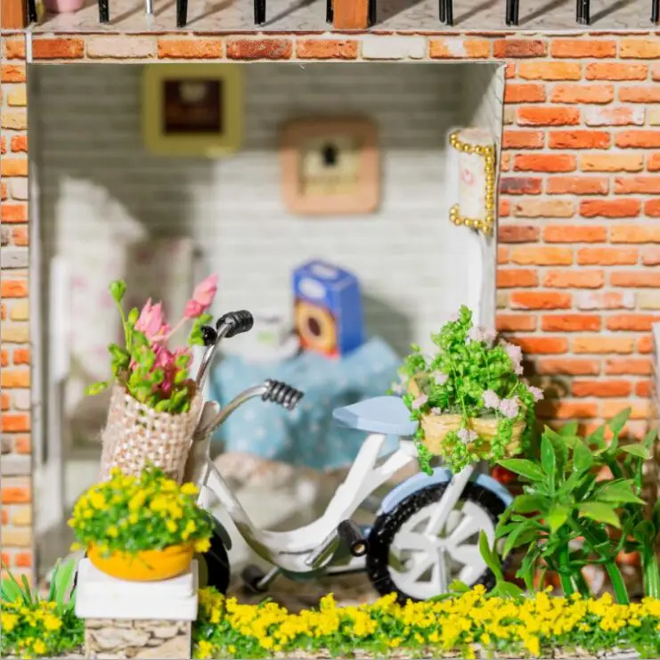 Cute Families House DIY Doll House Furniture Doll Houses for sale Dollhouse Kits Toys for Children Valentine's Day Gifts