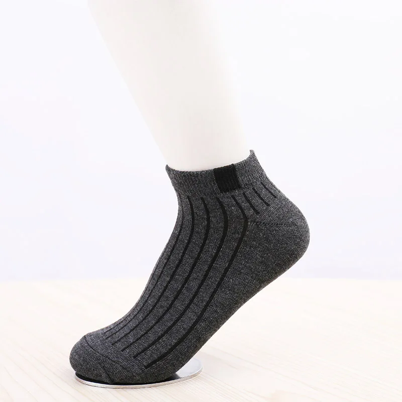 1 пара, повседневные носки до лодыжки для девочек 10 цветов, хлопковые носки с разноцветными этикетками, унисекс, для мужчин и женщин, модные весенне-Летние низкие носки - Цвет: Темно-серый