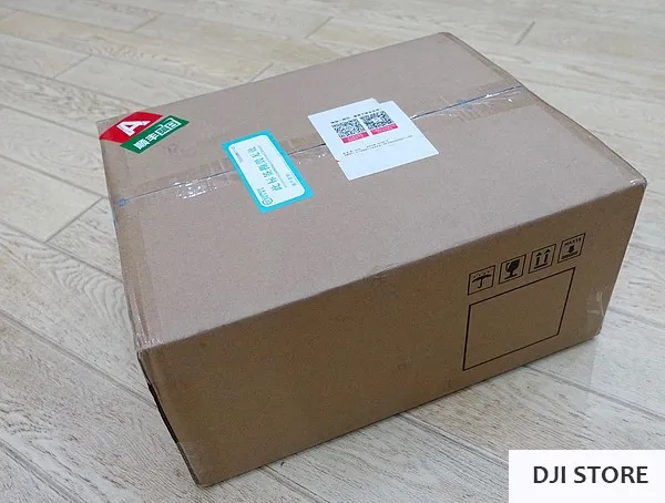 Freeshipping DJI Phantom 3 Advanced Drone With 2 Battery With HD 1080p Camera And 3 Axis Gimbal Rc Helicopter