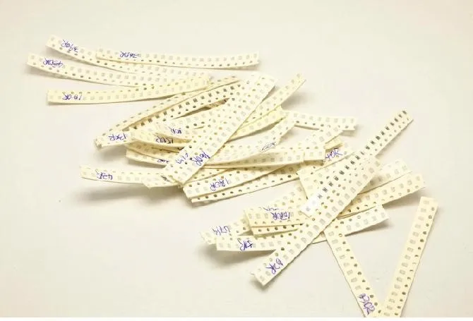 0805 SMD резистор 5% Допуск 121valuesx20pcs = 2420 шт. Резистор Комплект 0R ~ 5,1 м Ассорти Комплект