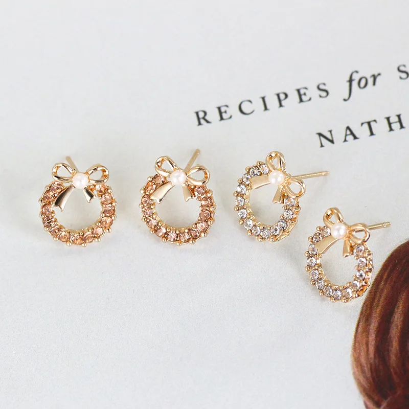 

In 2019, the new brand design simple bow ring earrings for women.