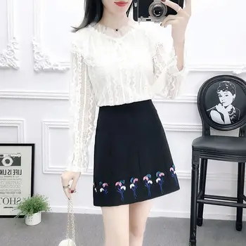 

2019 Spring Fashion Women Tracksuit Girl Students Lace Blouses + Embroidery Floral Skirt Ensemble Female Slim Two Piece Set F87