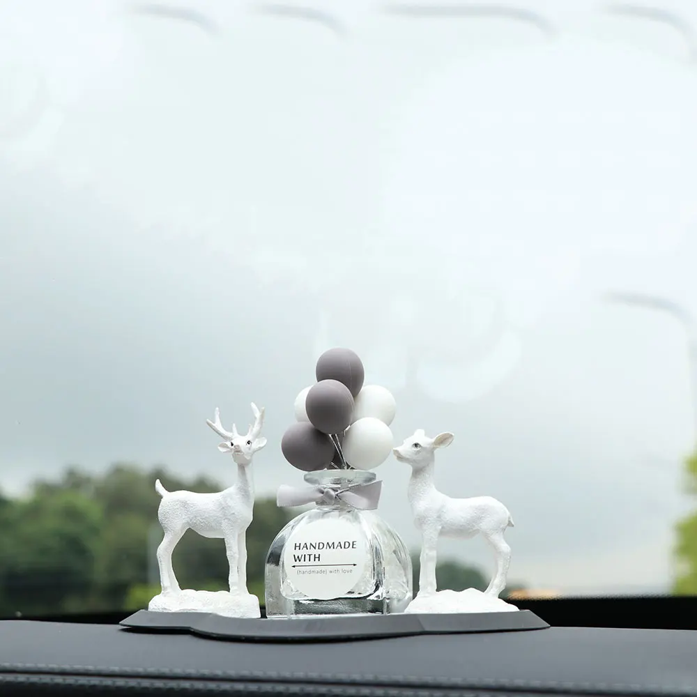 

Creative Auto Dashboard Decoration Environmental Gypsum Deer Romantic Balloons Universal Attractive Car Ornament Birthday Gifts