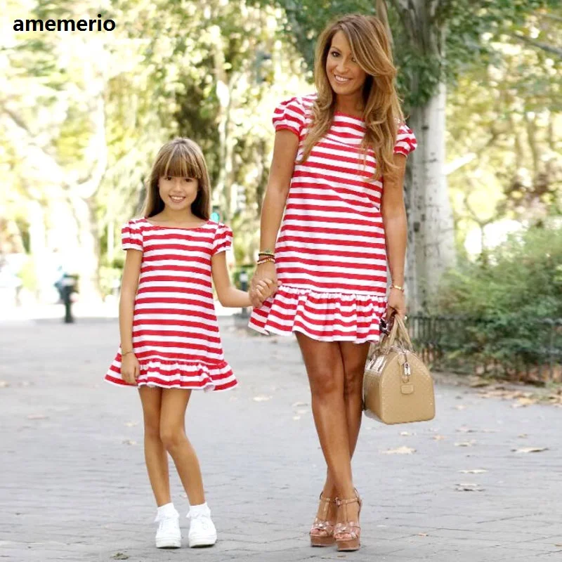 

Family Matching Clothes 2019 Striped Mother Daughter Dresses Short Sleeve Girl Big Sister Mother Kids Matching Family Clothes
