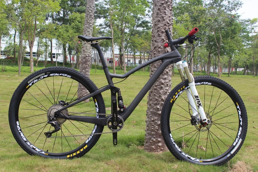 Enduro bikes 29\ Enduro bikes 29\