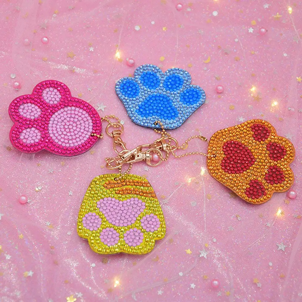 

4pcs Cute Animal Paw Shape 5D DIY Diamond Painting Cross Stitch Keychains DIY Hanging Pendant for Bag