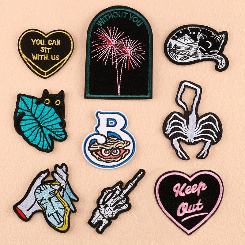 

2018 Fun Patch Heart Hand Clock Cat Scorpion Fireworks Iron Patches Sew Sticker For Clothes Badge Embroidered Appliques DIY