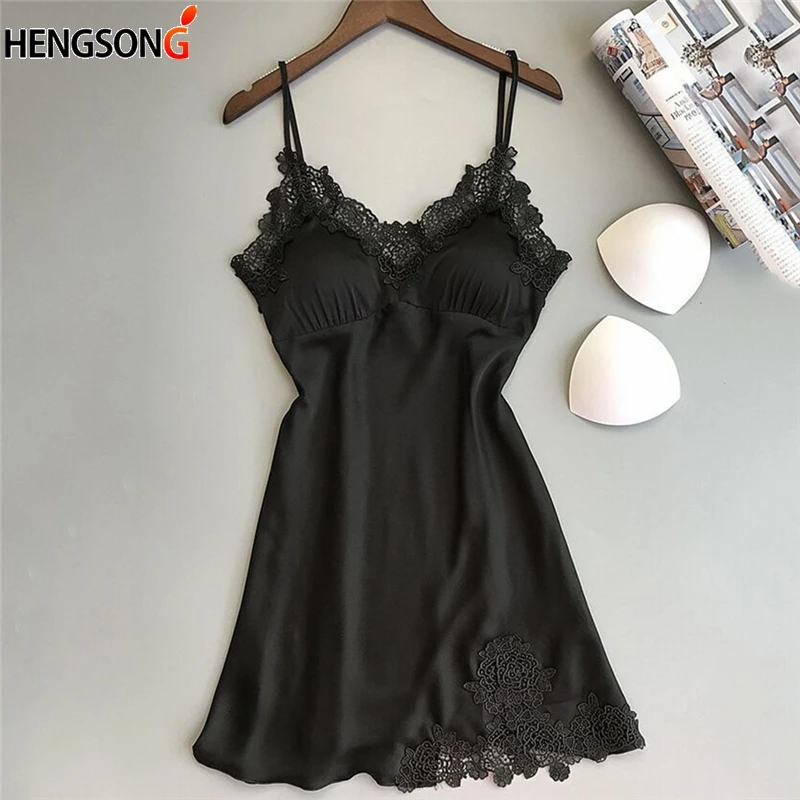 

Women Deep V-neck Lace Patchwork Nightdress Fashion Sleeveless Spaghetti Strap Sleepwear Nightgown Homewear With Padded Bra