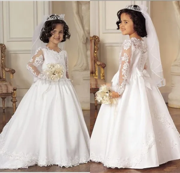 2015-Fsahionable-White-Lace-Applique-Long-Sleeve-Flower-Girls-Dresses-with-Train-Communion-Dresses-Kids-Frock (2).jpg