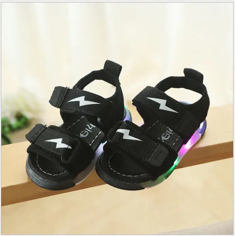 

2019 New Led Kids Soft Breathable Sandals Children's Luminous Lighted Shoes Boy/Girls Colorful LED Flash lights Children Shoes