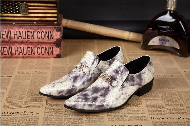 leather shoes colour