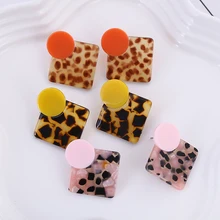 XIYANIKE Мода корейский стиль акрил серьги-гвоздики с эпоксидной смолой для Для женщин Разноцветные геометрические серьги женских украшений E108