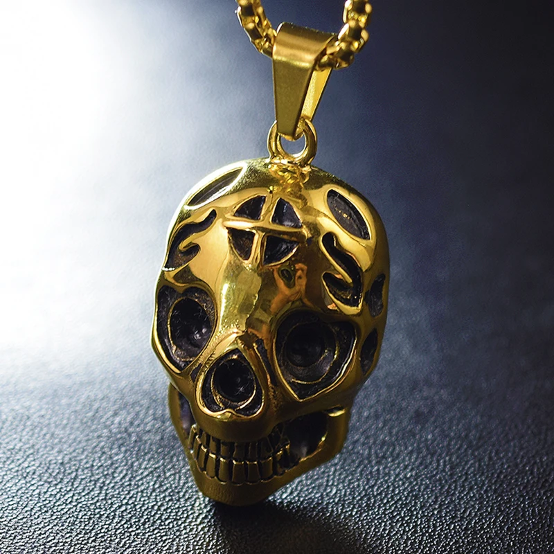 

Dolaime Skull Necklace Heart-shaped Eyes Skeleton Pendants Punk Rocking Men Jewellery New Arrival VP598