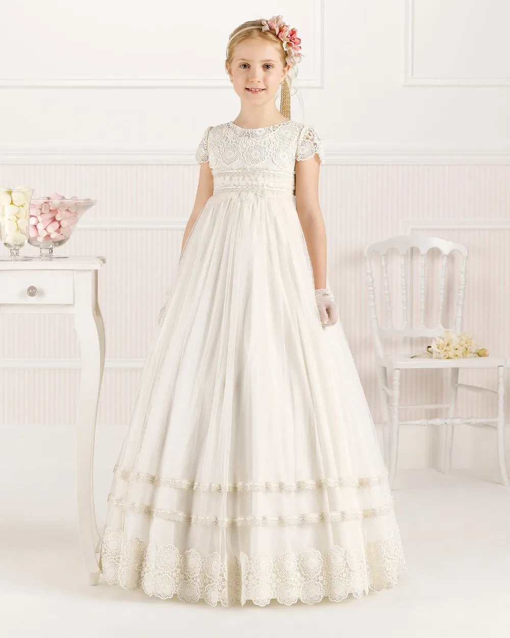 

White Lace Flower Girl Dresses for First Communion Dresses Patterns for Girls 2016 Satin Short Sleeve Scoop Floor-Length