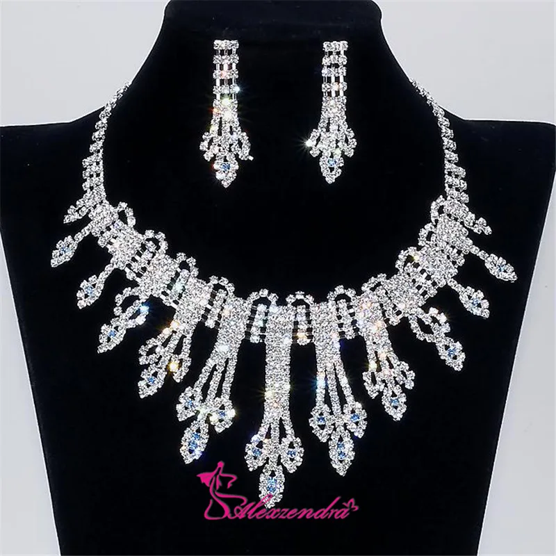 Alexzendra Wedding Jewelry Flower Shape Classic Trendy Style Bridal Necklace Luxury Crystal Rhinestones Jewelry for Women цена Alexzendra Wedding Jewelry Flower Shape Classic Trendy Style Bridal Necklace Luxury Crystal Rhinestones Jewelry for Women цены онлайн