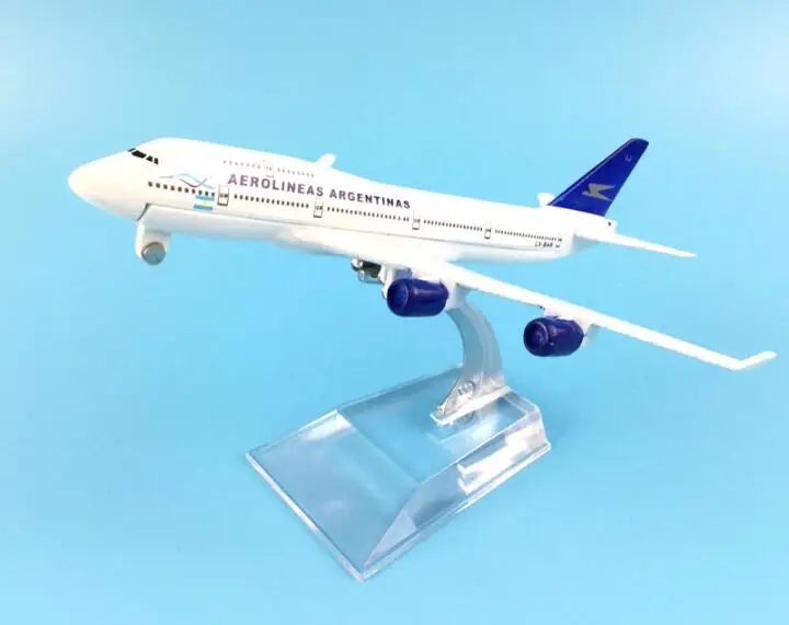 Aerolineas Argentina BOEING 747-400 Passenger Airplane Metal Plane Diecast Model 