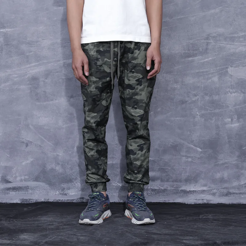 camouflage jogging pants