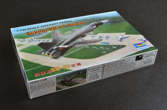 

TRUMPETER Model 01324 1/144 Scale Airplane Sukhoi SU-47 Berkut Assembly Model Building Scale Airplane Model Kits